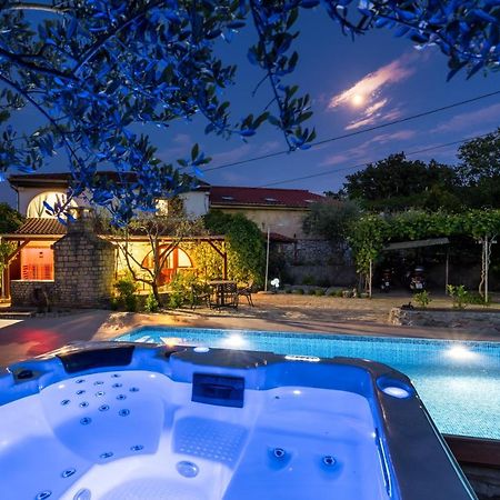 Stone Lady Holiday Home With Pool&Hot Tub,Sauna,Bbq,Garden Rasopasno Екстер'єр фото