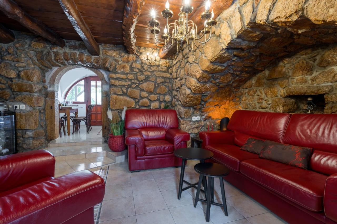 Stone Lady Holiday Home With Pool&Hot Tub,Sauna,Bbq,Garden Rasopasno Екстер'єр фото